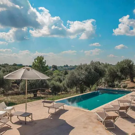 Luxury Trullo Termetrio アパート ブリンディジ