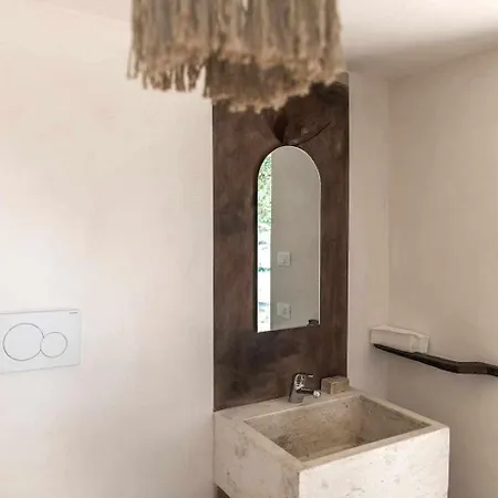 Luxury Trullo Termetrio ブリンディジ